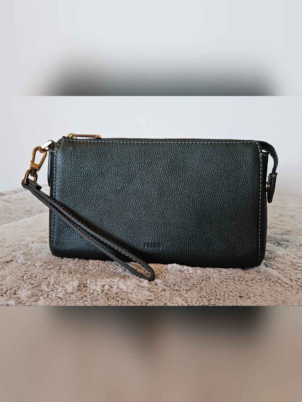 Fossil Leather Wristlet - Green - NWOT